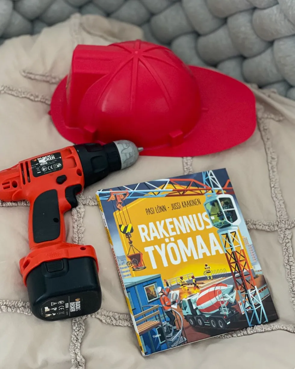 Rakennustyömaa